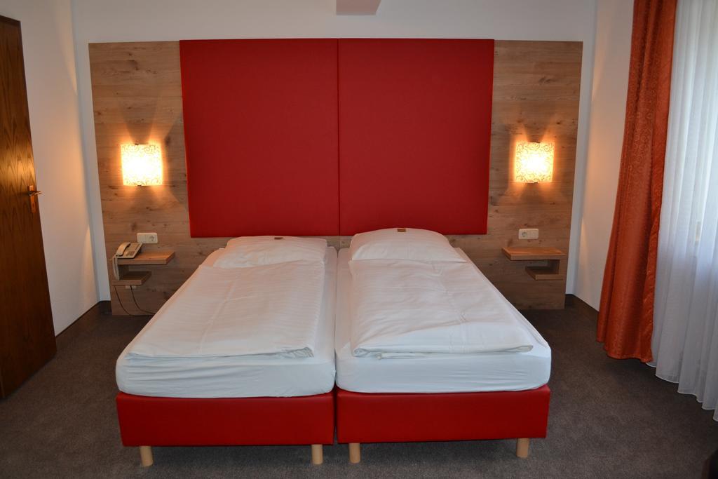 Hotel Minerva Garni Düsseldorf Extérieur photo