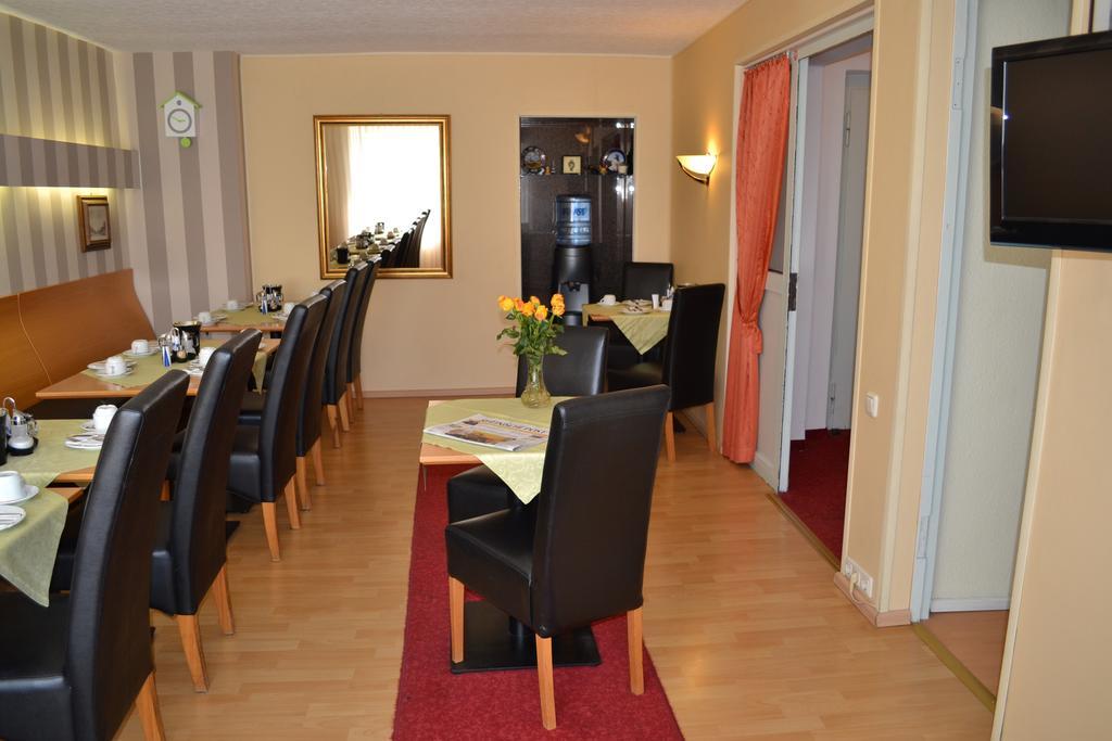 Hotel Minerva Garni Düsseldorf Extérieur photo